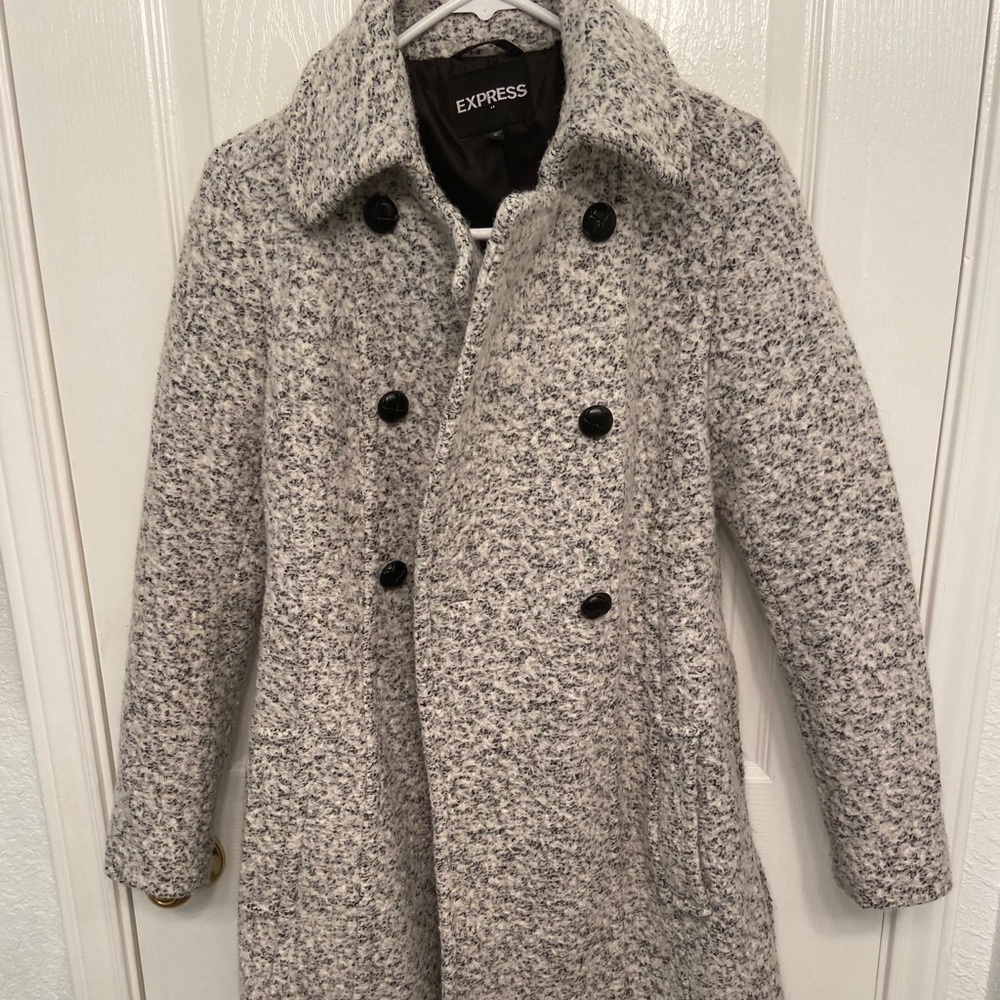 Jackets - Picture 2 of 16